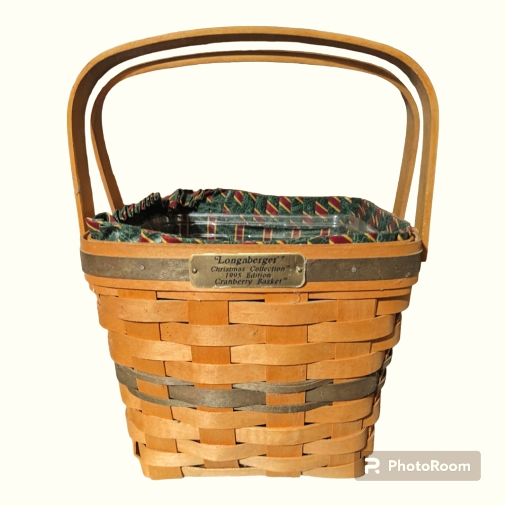 Longaberger Christmas Collection 1995 Edition Cranberry Basket